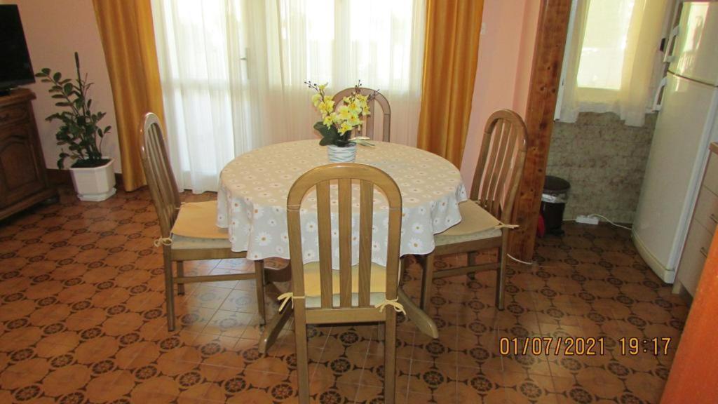 Apartment Tomy Trogir Exterior foto
