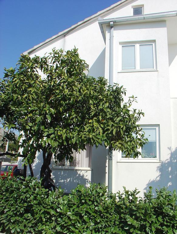 Apartment Tomy Trogir Exterior foto