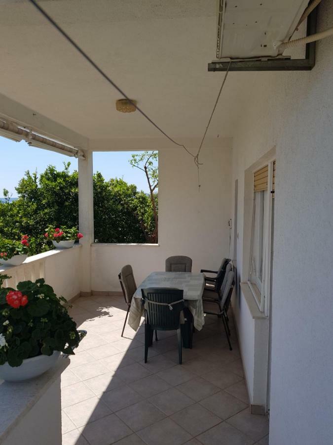 Apartment Tomy Trogir Exterior foto