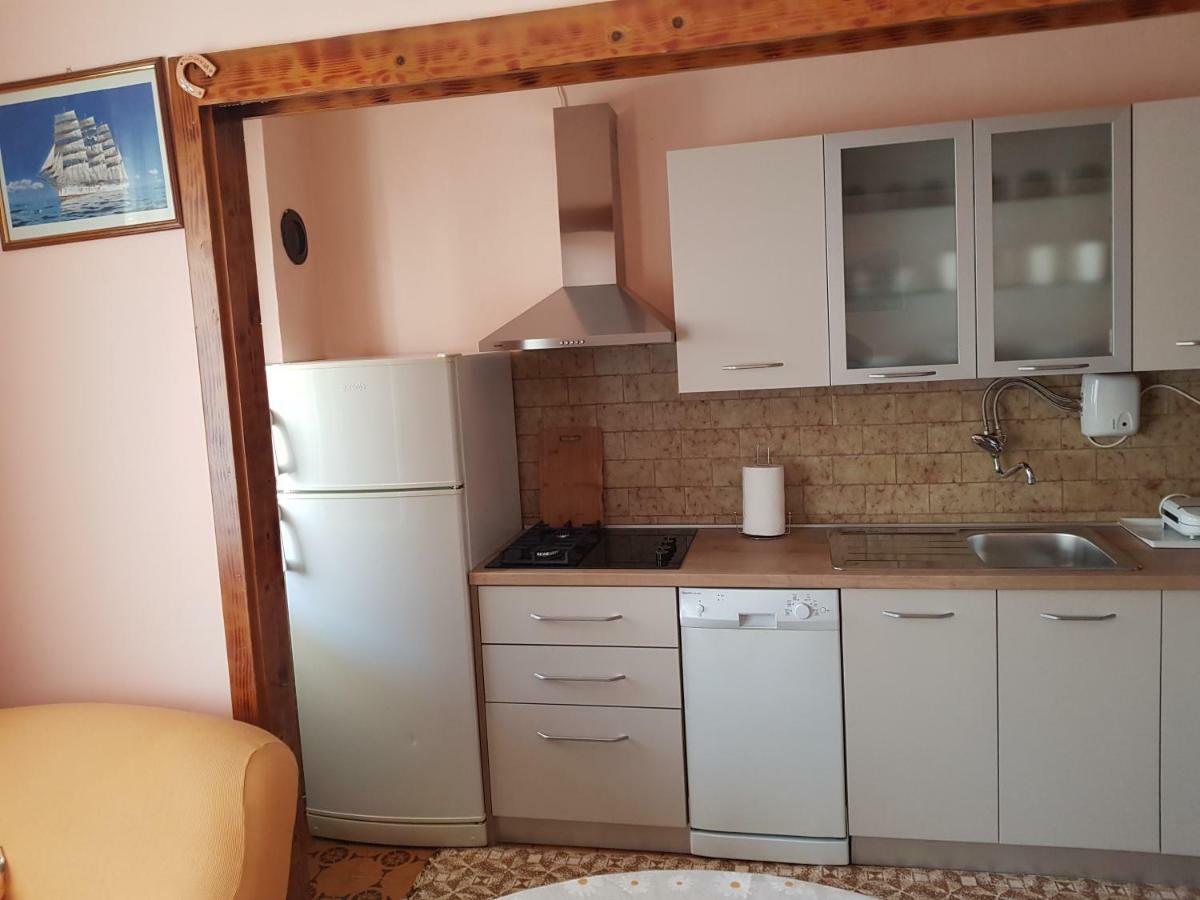 Apartment Tomy Trogir Exterior foto